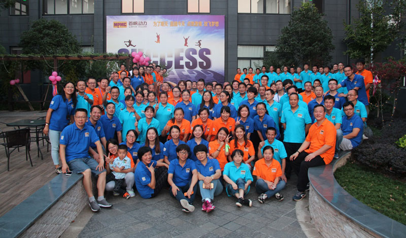 为了明天、超越今天、点燃激情、放飞梦想——首帆动力“趣味运动会暨第二届啤酒节”拓展活动完美落幕