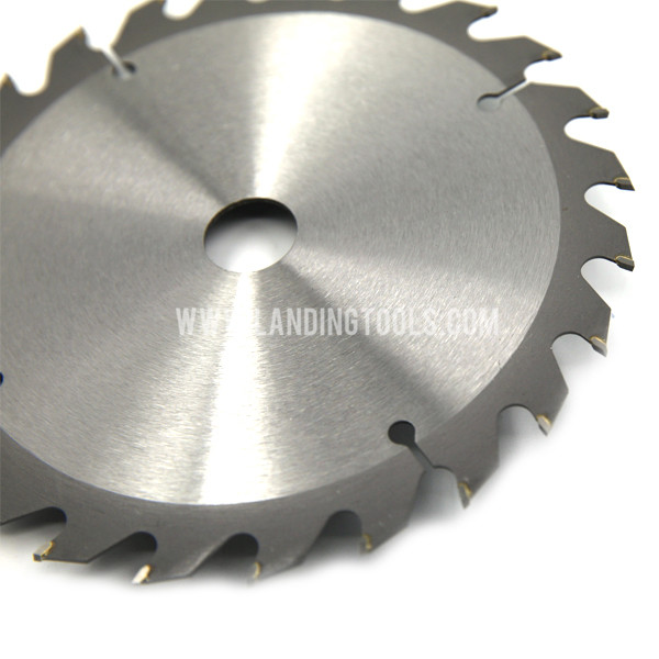 T.C.T saw blades for ripping and cross cutting   520106