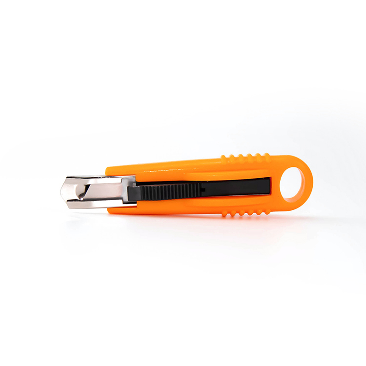 Resilient safety utility knife 386014