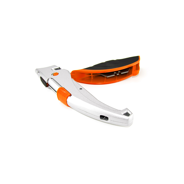 New Utility Knife  Metal-alloy Housing  Mulit-stop actuator and retractable blade   386018