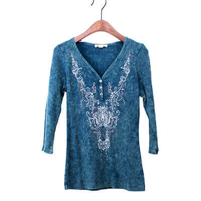 Mineral Washed 3/4 Sleeve Top With Print And Beads In The Front