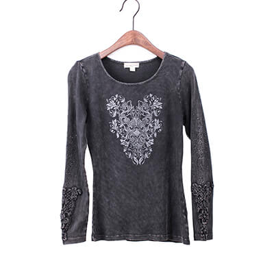 Mineral Washed Long Sleeve T-shirt With Print And Crochet Patch
