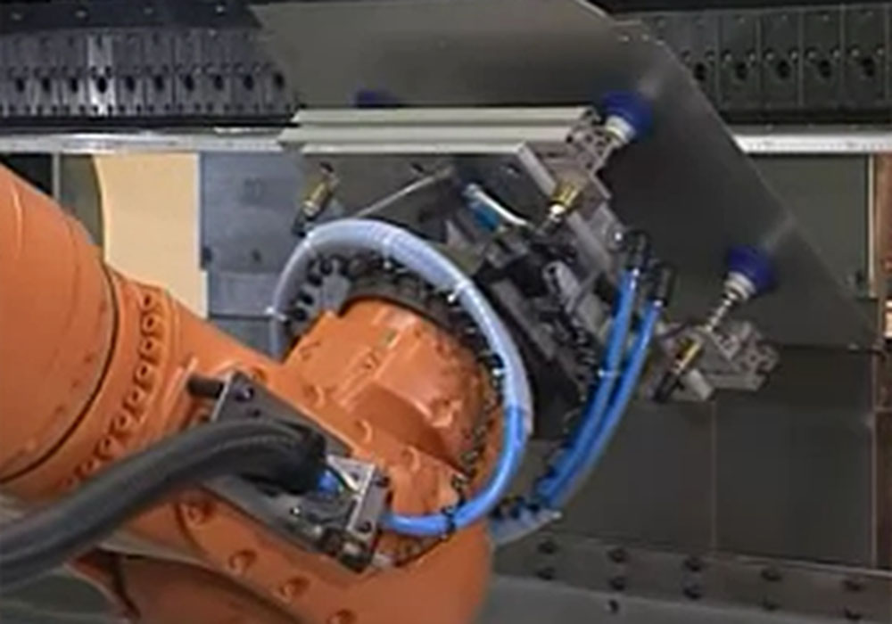 Flexible Automatic Production System For Sheet Metal Bending