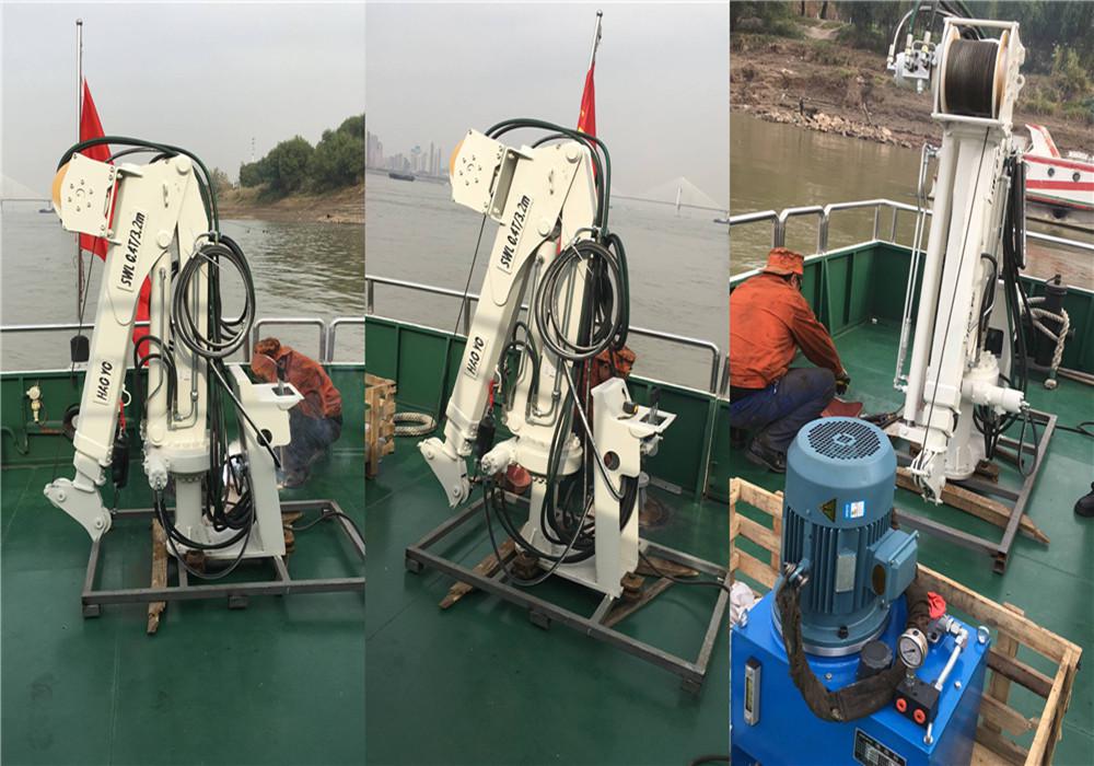 Telescopic Crane for a Police Ship