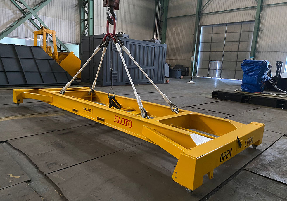 HAOYO-32T semi-automatic spreader suitable for 20 foot container