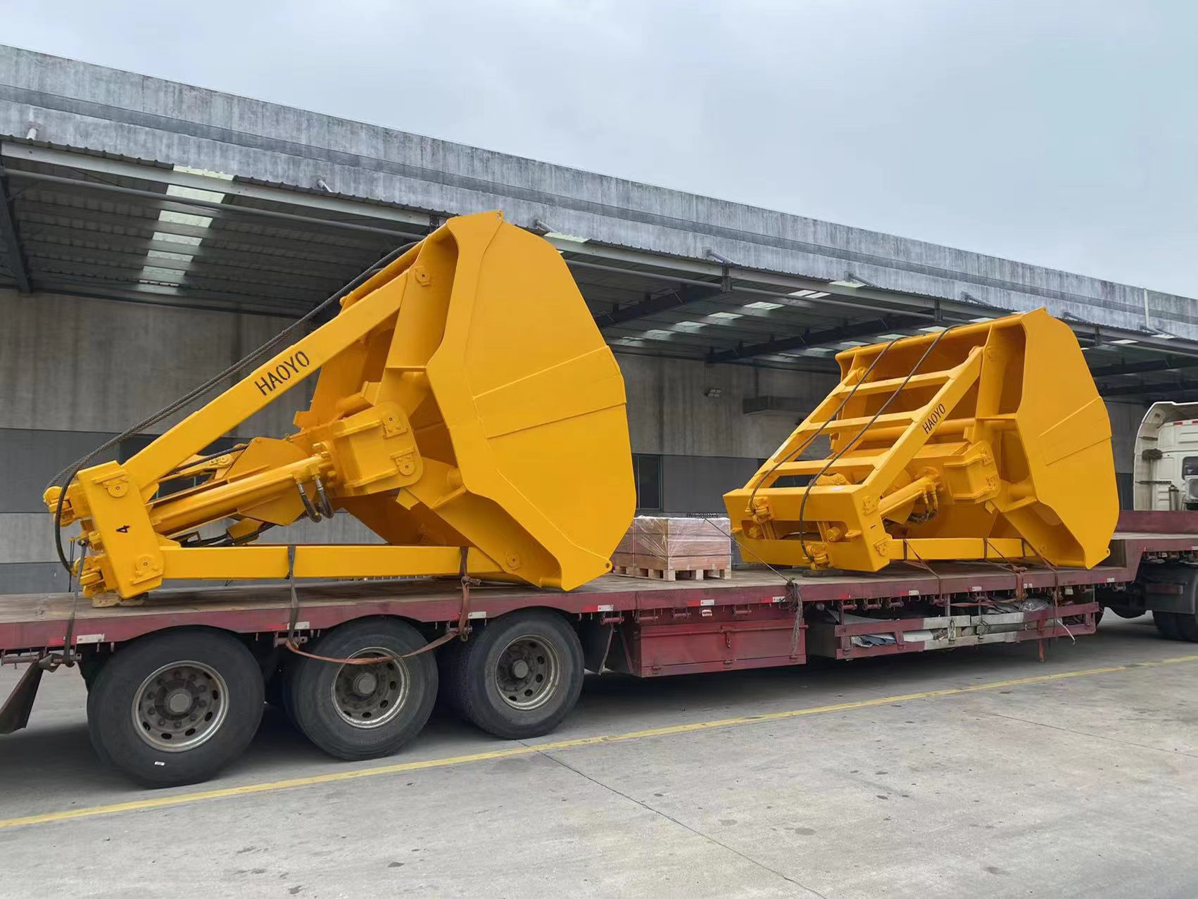 2 Sets of Remote Control Grab Delivery to Shipyard