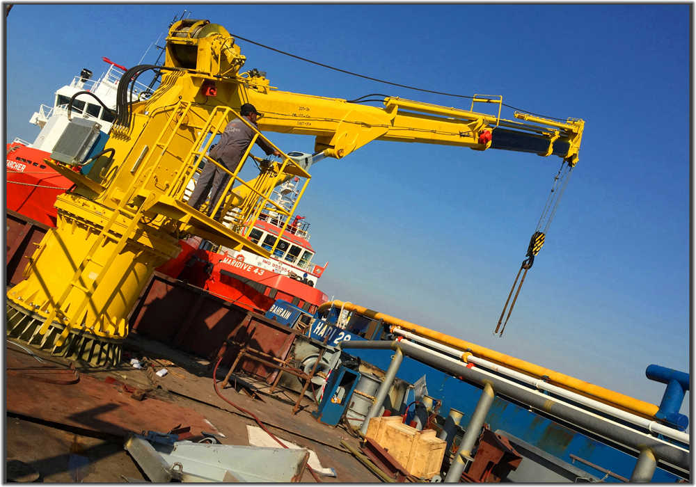 Experienced Supplier Of Telescopic Marine Crane,offshore Crane,marine Crane