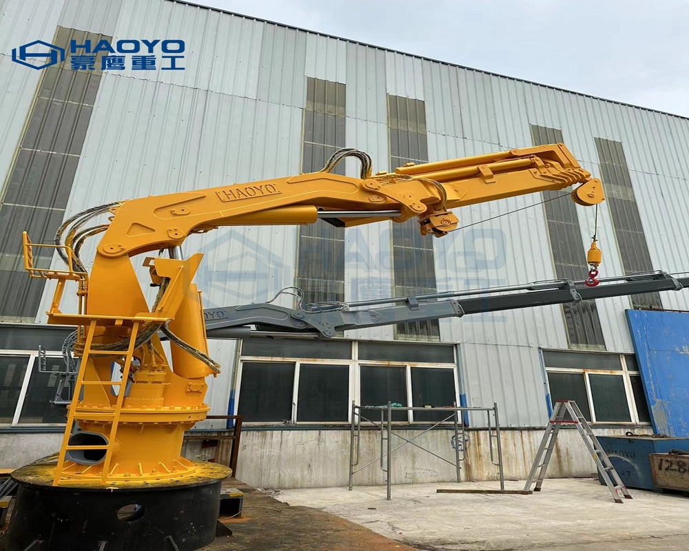 1.2T 14M FOLDABLE KNUCKLE MARINE CRANE
