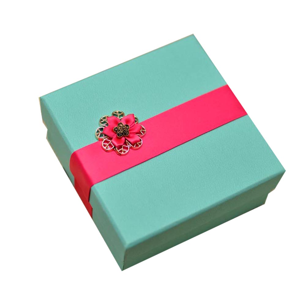 Custom Cardboard Wedding Gift Box