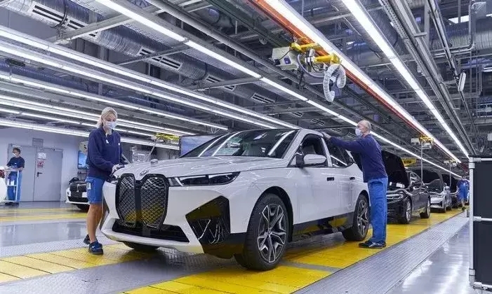 寶馬汽車的創新旗艦于德國丁格芬工廠正式量產