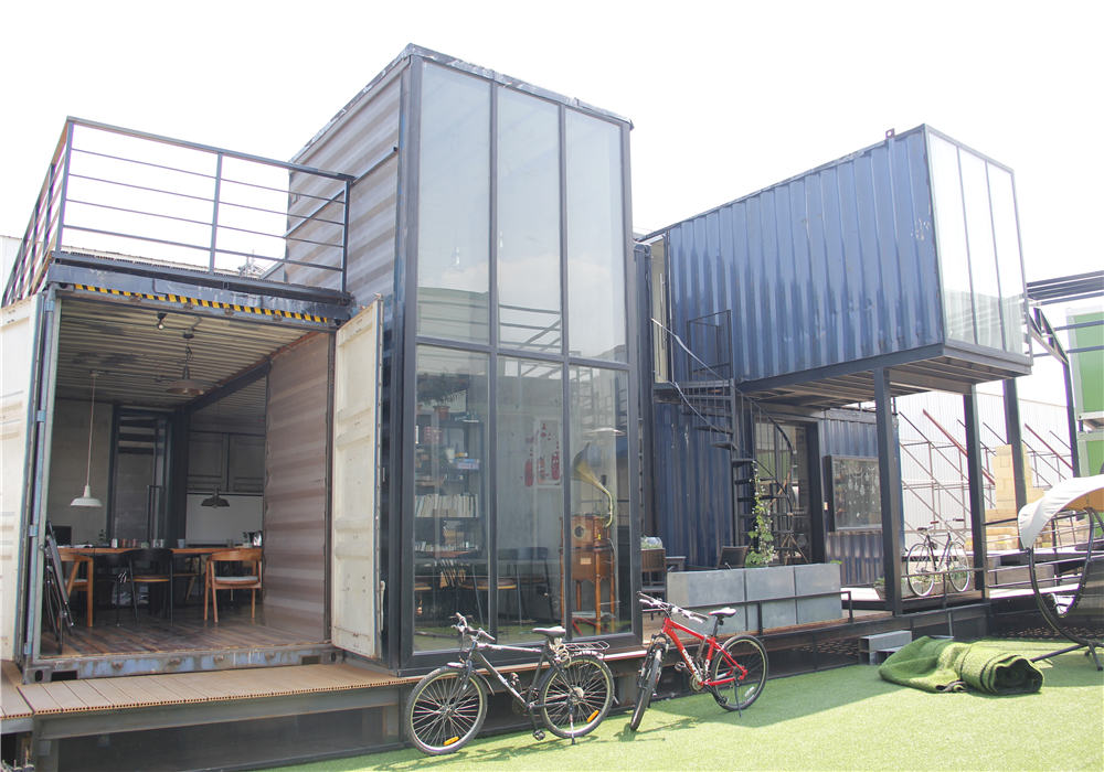 Hotel Container House