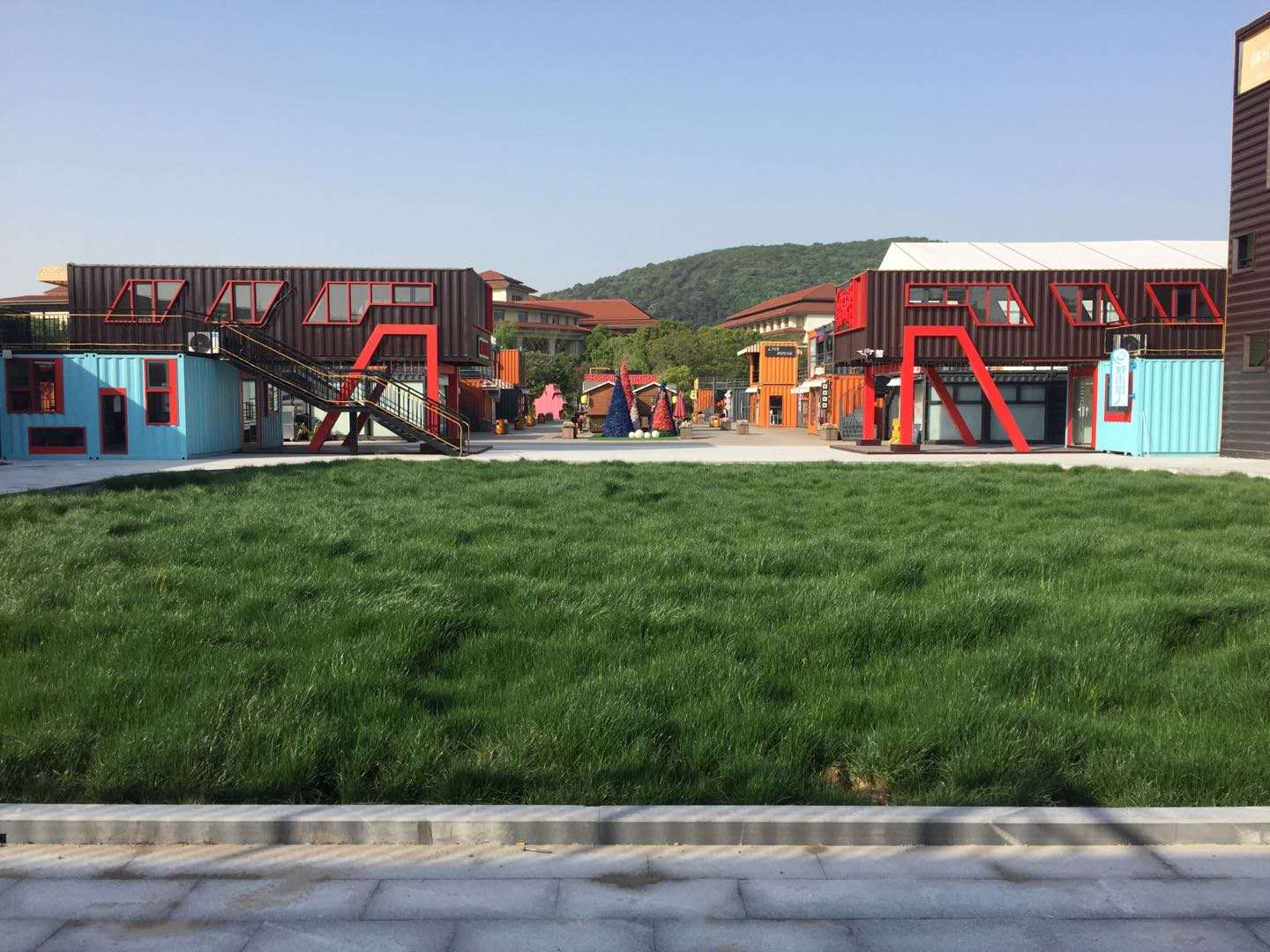 Shipping container house bazaar