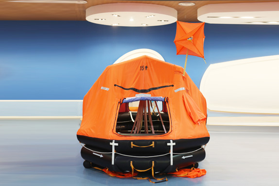 KHZD type automatically self-righting davit-launched inflatable liferafts