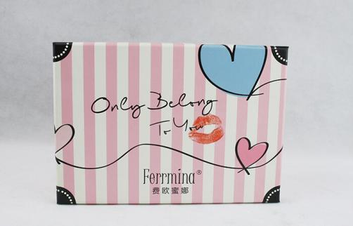 Cosmetic box 012