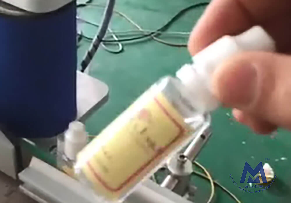 MIC-E40 electronic liquid plastic bottle video customized by customers