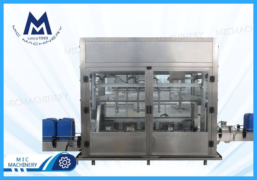 Chemical products filling machine