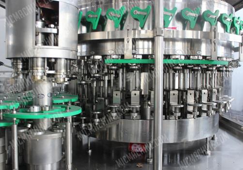 Carbonated drink filling capping machine for glass bottle