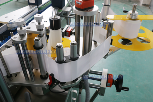 Automatic bottle Labeller (Double Side Or Three Sides Labeling)