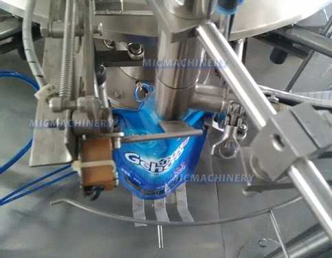 Coffee Bag Filling Machine (Speed 10-60 Bags/m)