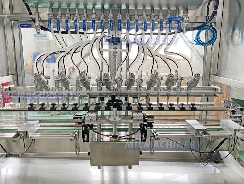 MIC Sauce Gravity Filling Machine