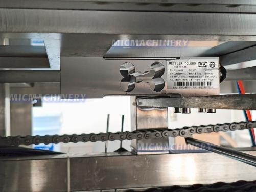 ZF4 Weighing Barrel Filling Machine 200-600 BPH