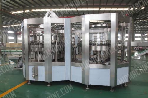Carbonated Drink Filling Machine A