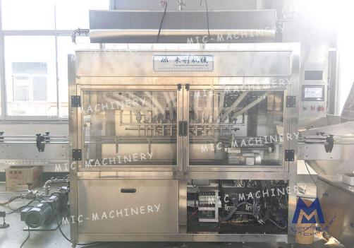 Sauce Filling Machine ( High viscosity material and foamy liquid, such as: Oil, Sauce, Ketchup, Honey)