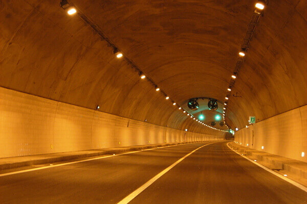 JR309-100W隧道灯在上海市普陀区隧道施工中的应用