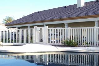Free Standing Custom Decorative Modern Various Swimming Pool Security Fencing