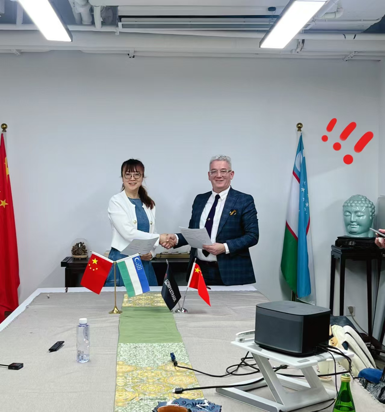 May 15th, Uzbekistan The company "LLC UZIMPEXTRSDE" visited Shanghai Aosong Industrial Co., Ltd. and reached a cooperation.