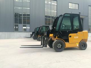 min Telescopic forklift 3 ton