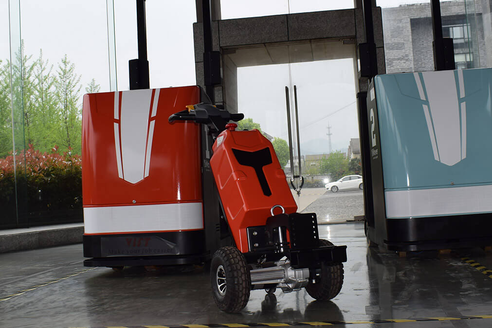 QDD10 Electric Tow Tractor