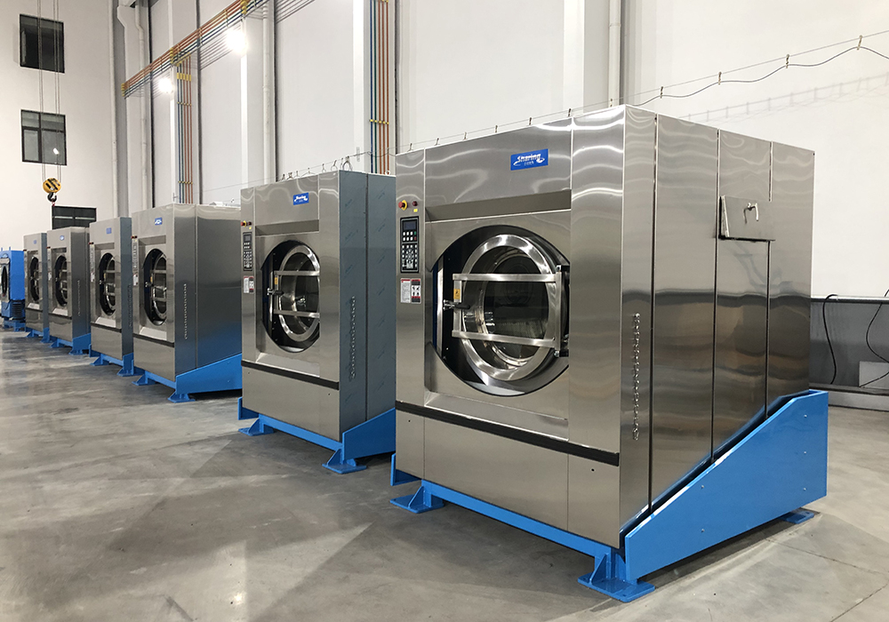2020年11月份携为新工厂首批100KG倾斜式洗脱机顺利下线，打造中国高品质洗涤设备的新品牌。