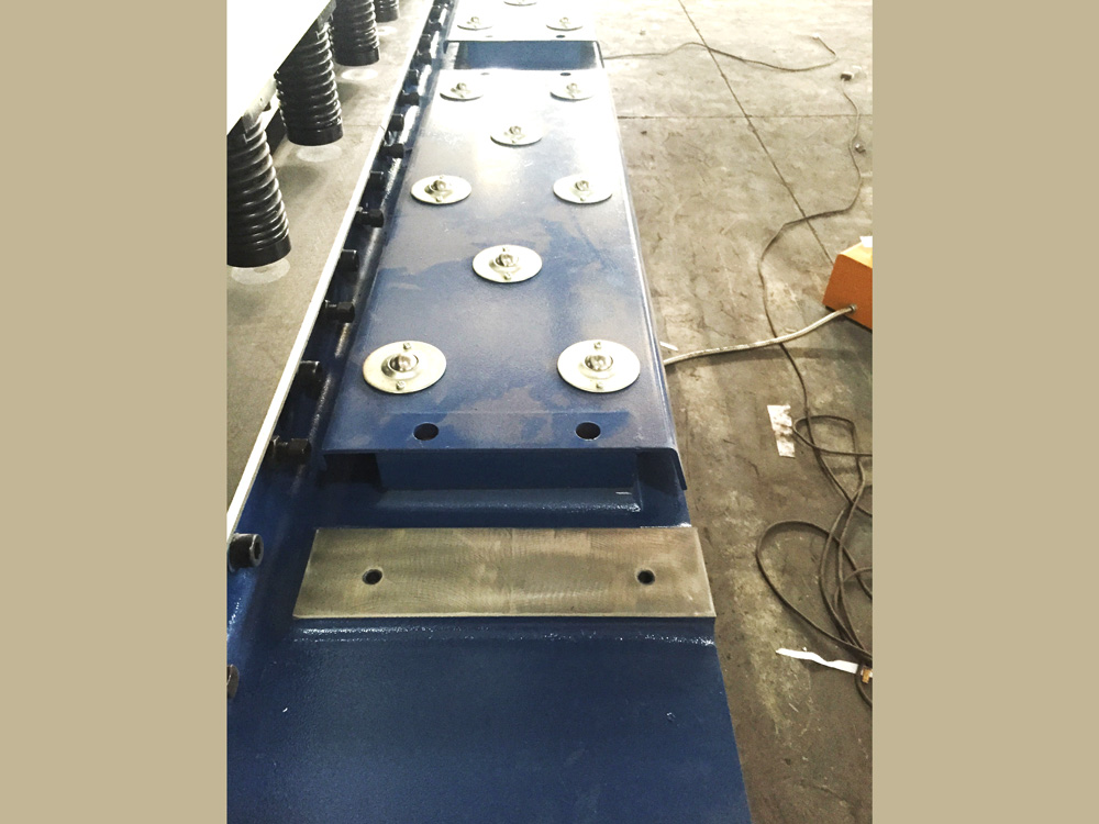 QC11Y/K CNC hydraulics guillotine shearing machine