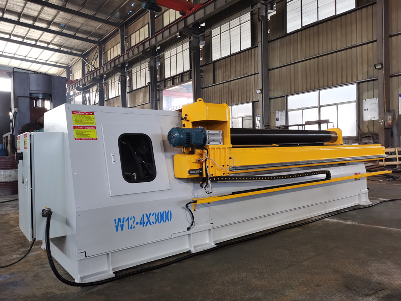W12数控液压四辊卷板机4 × 3000