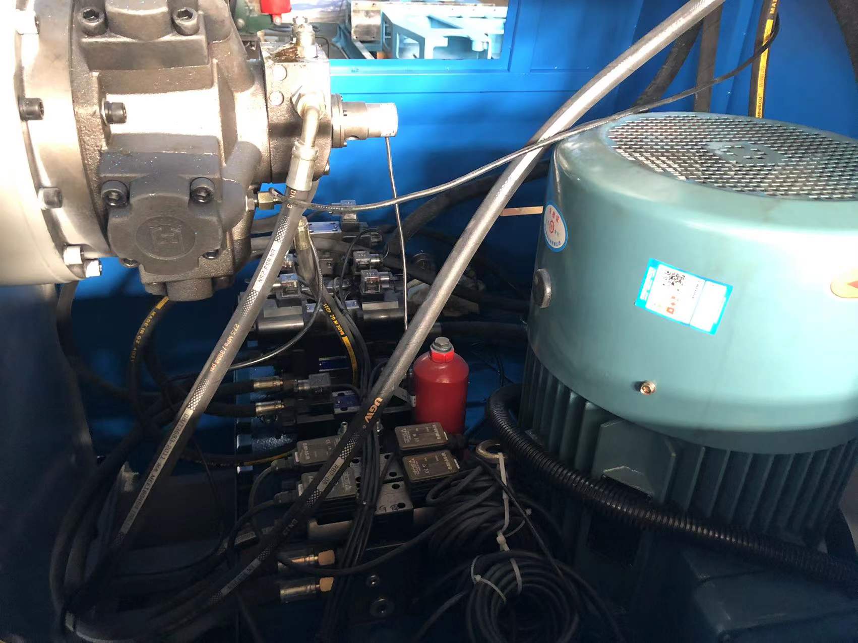 W12数控液压卷板机4卷- 25x2000