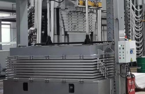 Supercritical Foaming Press