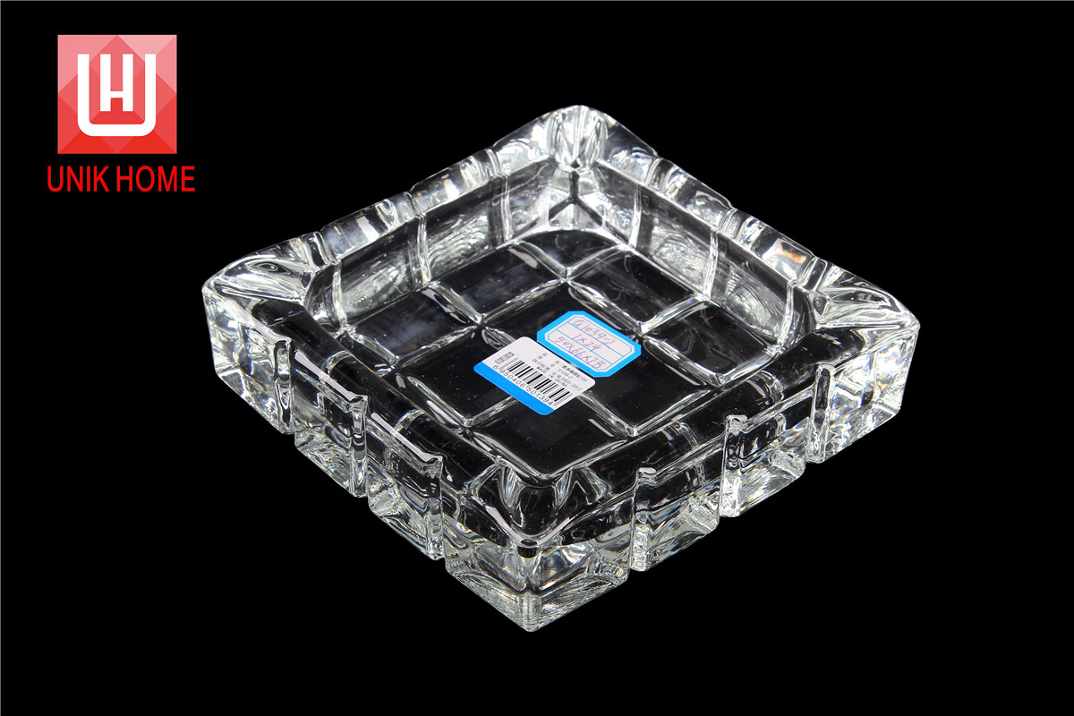 UNIK HOME Souvenir Crystal Portable Square Custom Glass Ashtray G1039-2