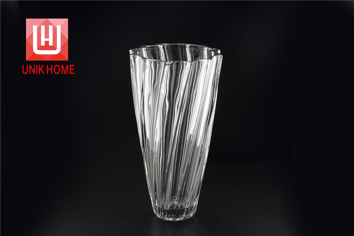 UNIK HOME Cheap Wholesale High Quality Crystal Glass Vase For Gift Item DM901