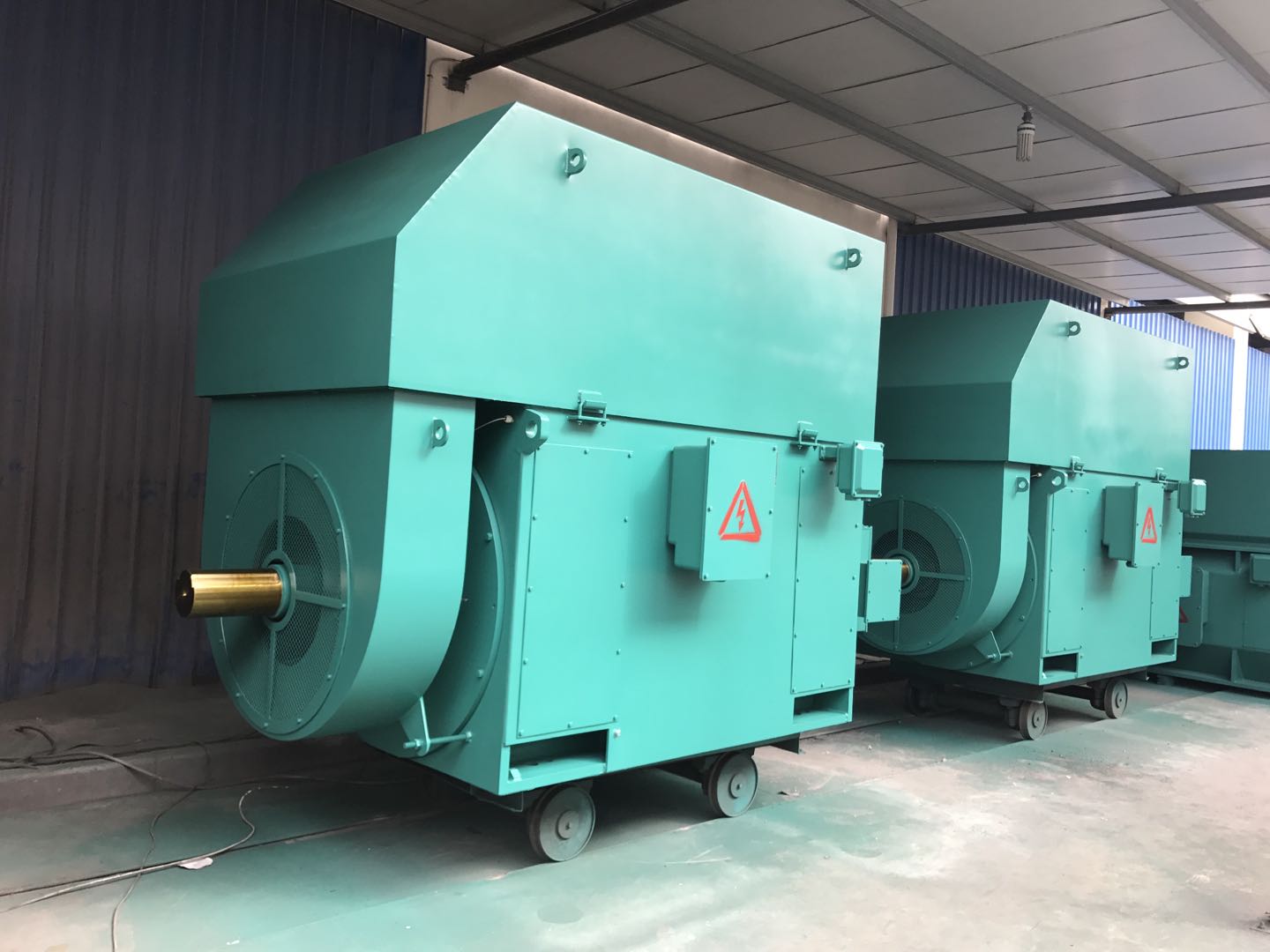 2SETS of slip ring motor which are used in fatima sugar mill in parkstan in 2015 , we open pakistan market and sold many slip ring motors to pakistan .