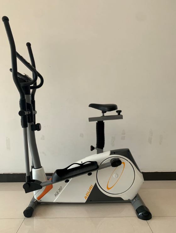 Real Pictures Of Elliptical Machine 8108 With Seat Models
