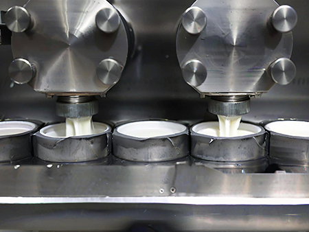 Filling yogurt Filling yogurt