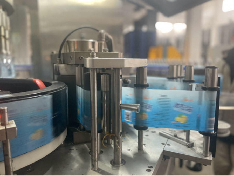 Hot Melt Glue Labeling Machine Hot Melt Glue Labeling Machine