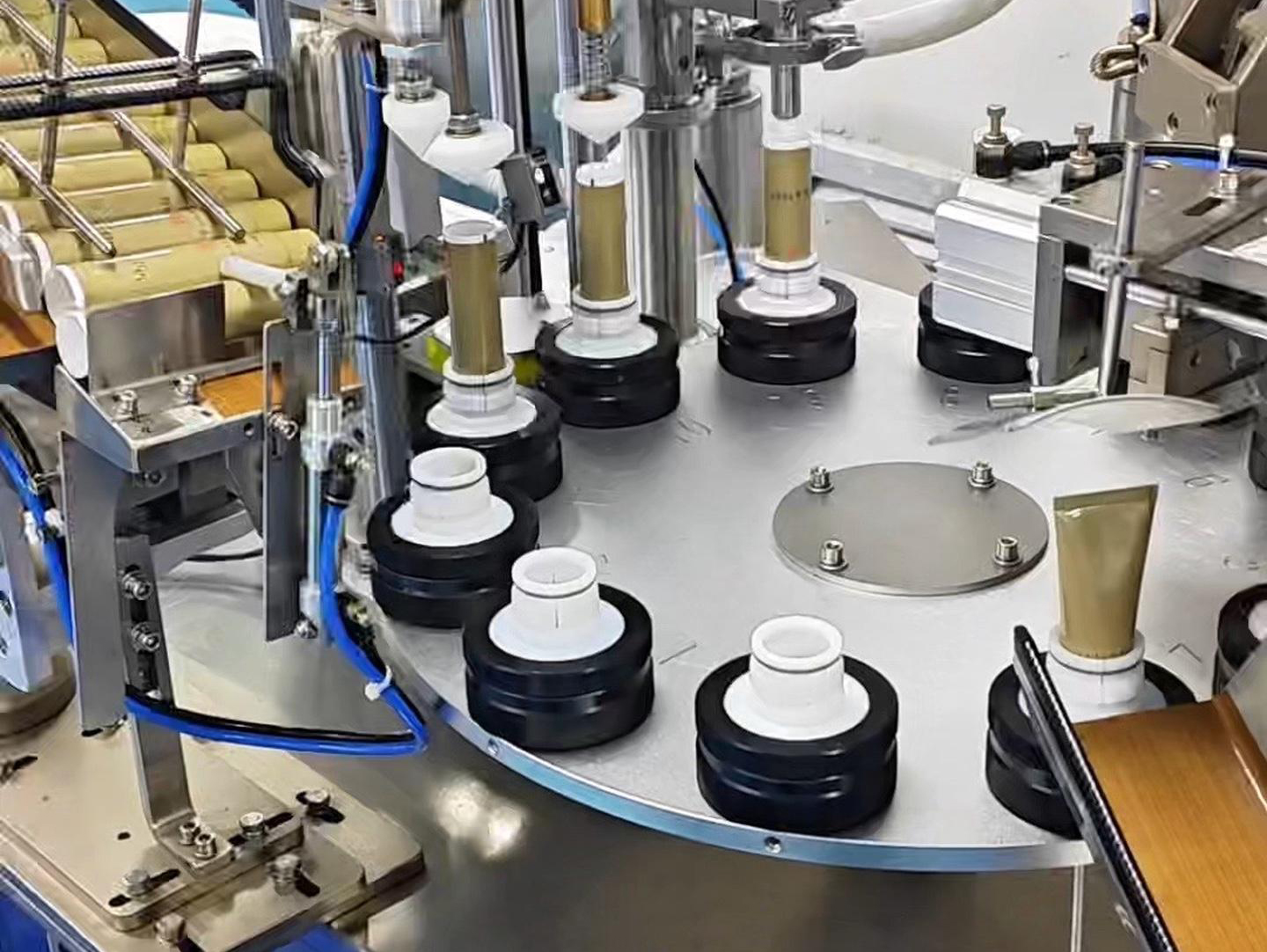 Automatic Tube Filling Production Line Automatic Tube Filling Production Line