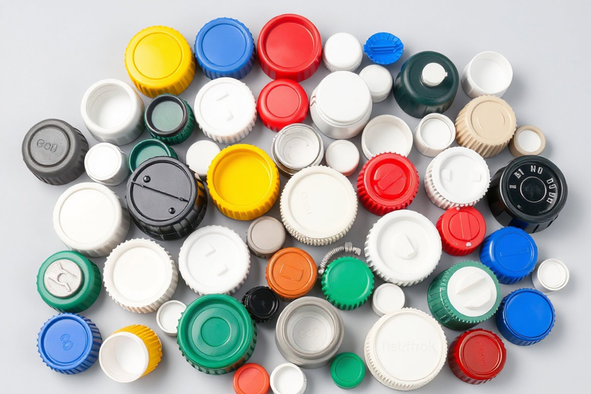Various lids Various lids