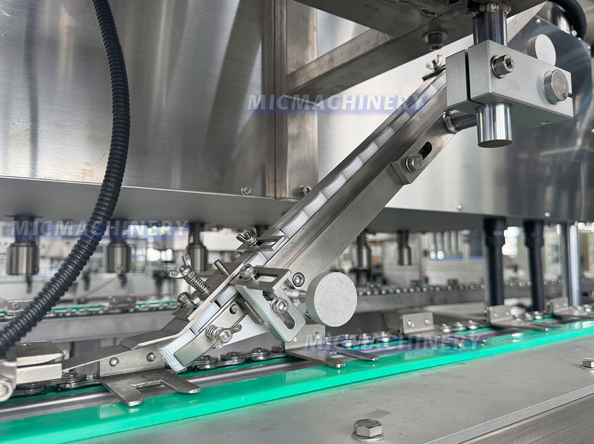 Spout Pouch Filling Machine capping part Spout Pouch Filling Machine capping part