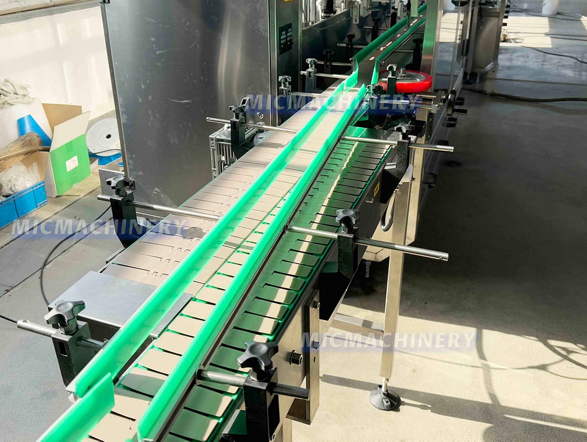 lubricant oil filling machine conveyor belt lubricant oil filling machine conveyor belt