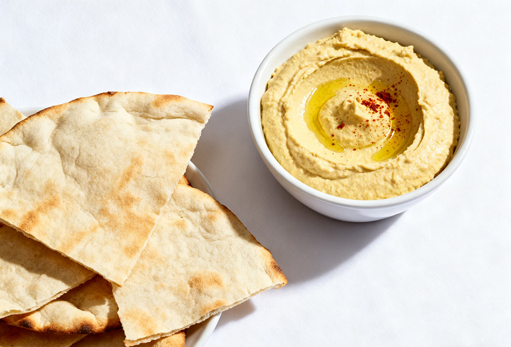 hummus and pita chips hummus and pita chips