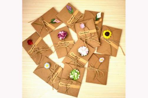 Retro Kraft handmade flower cards