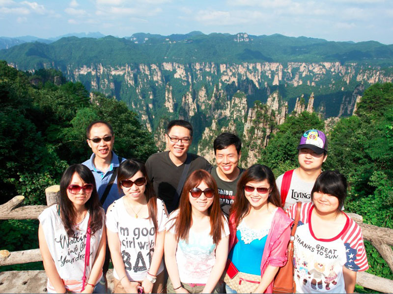 Team Activities: Traveling and Relaxing
